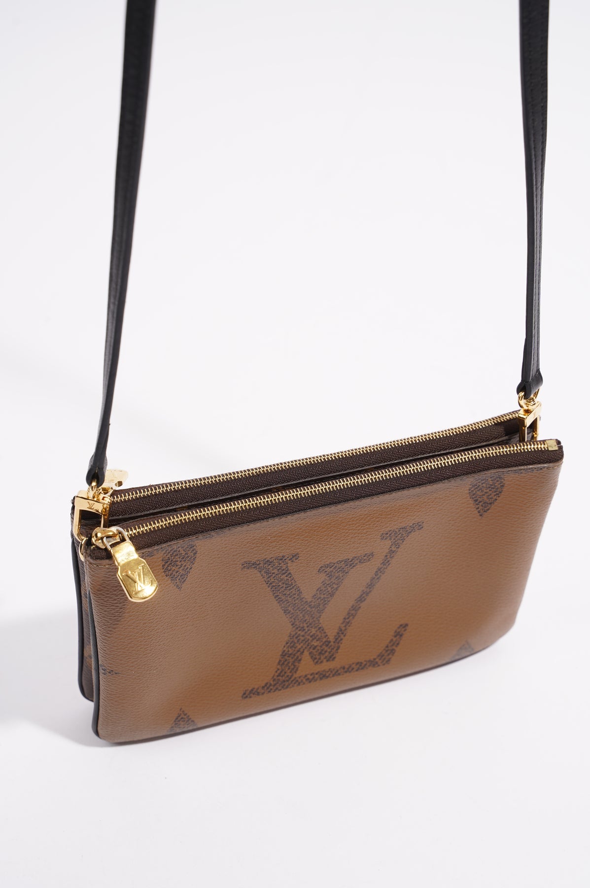 Louis Vuitton Womens Pochette Double Zip Reverse Monogram – Luxe Collective