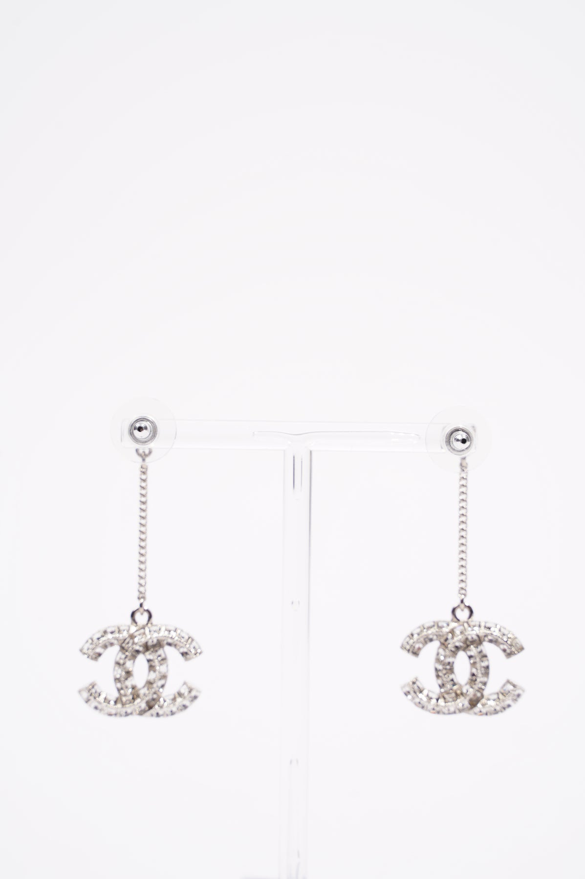 Chanel Womens CC Drop Earrings Silver – Luxe Collective