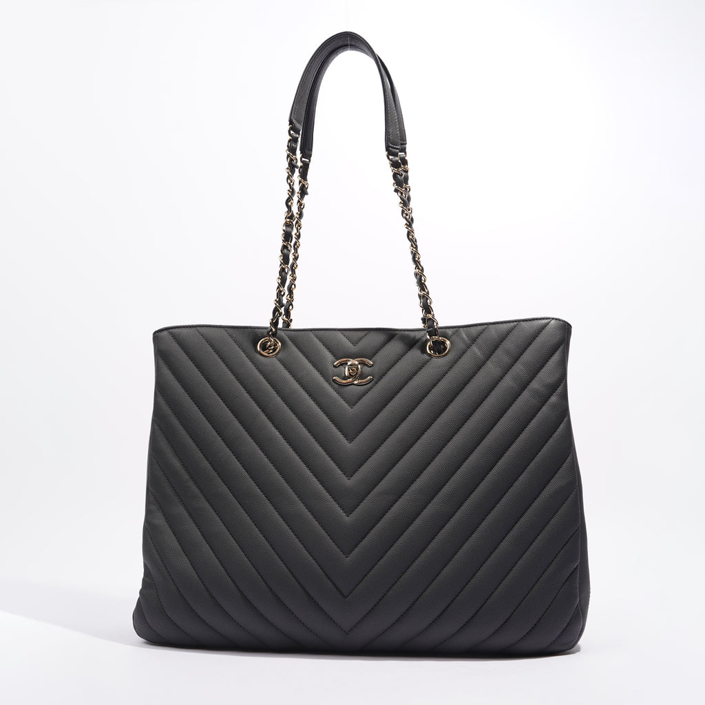 Chanel Black Chevron Quilted Lambskin Leather Medium Classic Flap Shoulder  Bag Chanel