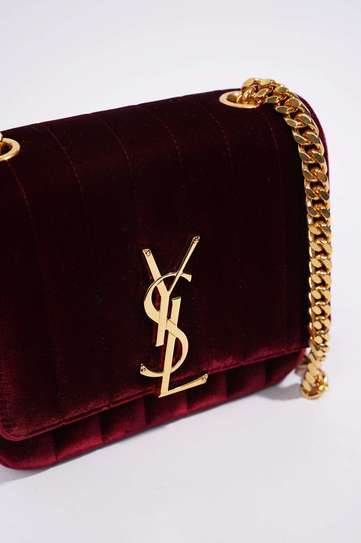 Burgundy Velvet Boxy Makeup Bag – Crimson + Scarlett