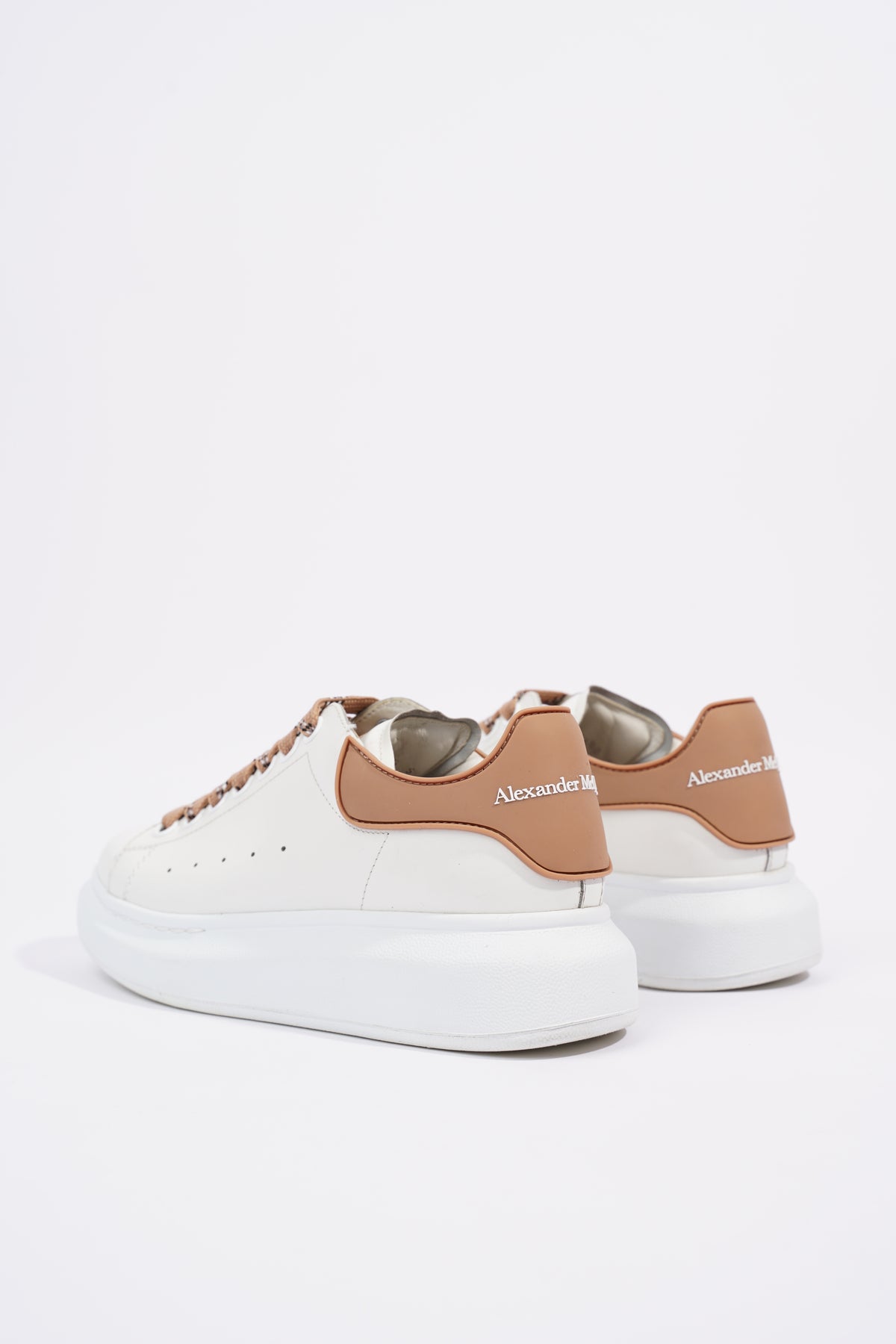 Alexander mcqueen hot sale sneakers tan