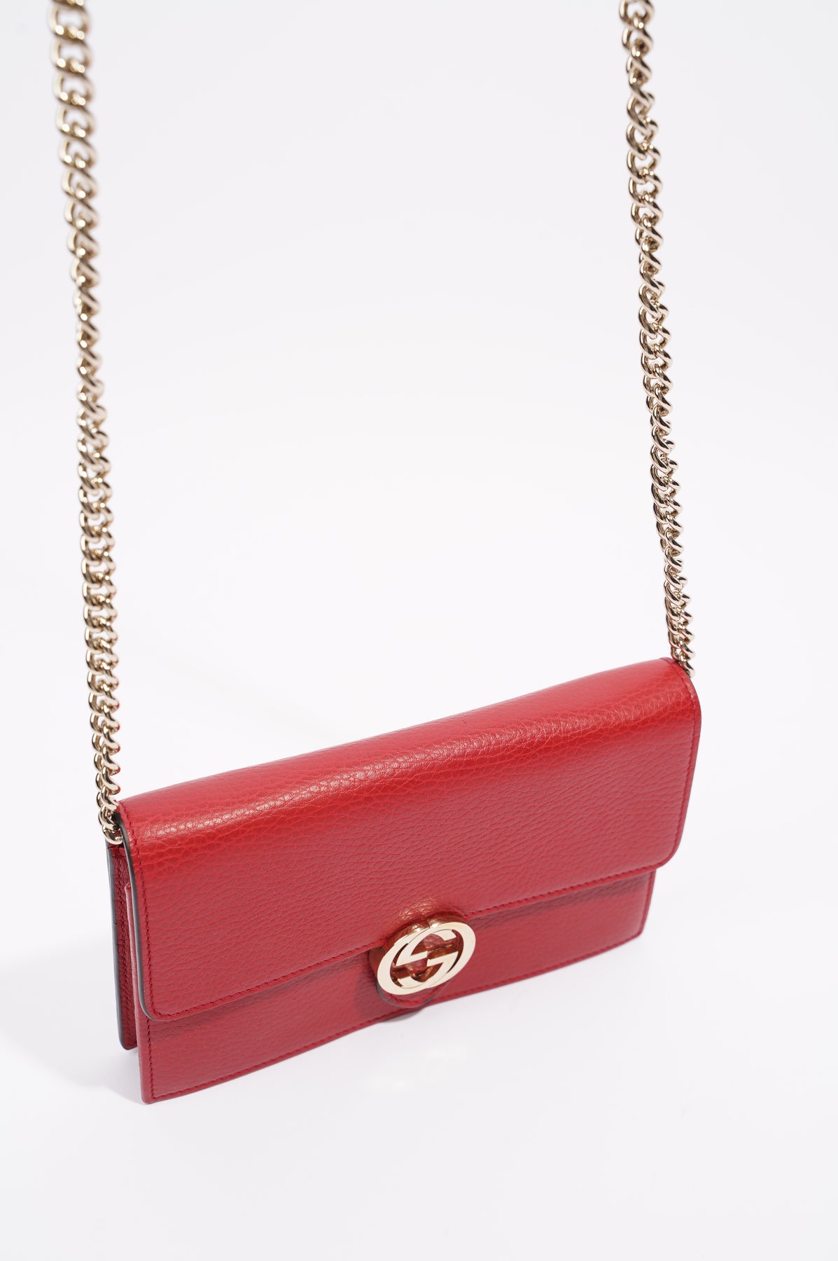 Gucci Interlocking GG Wallet On Chain in Red w/ Tags