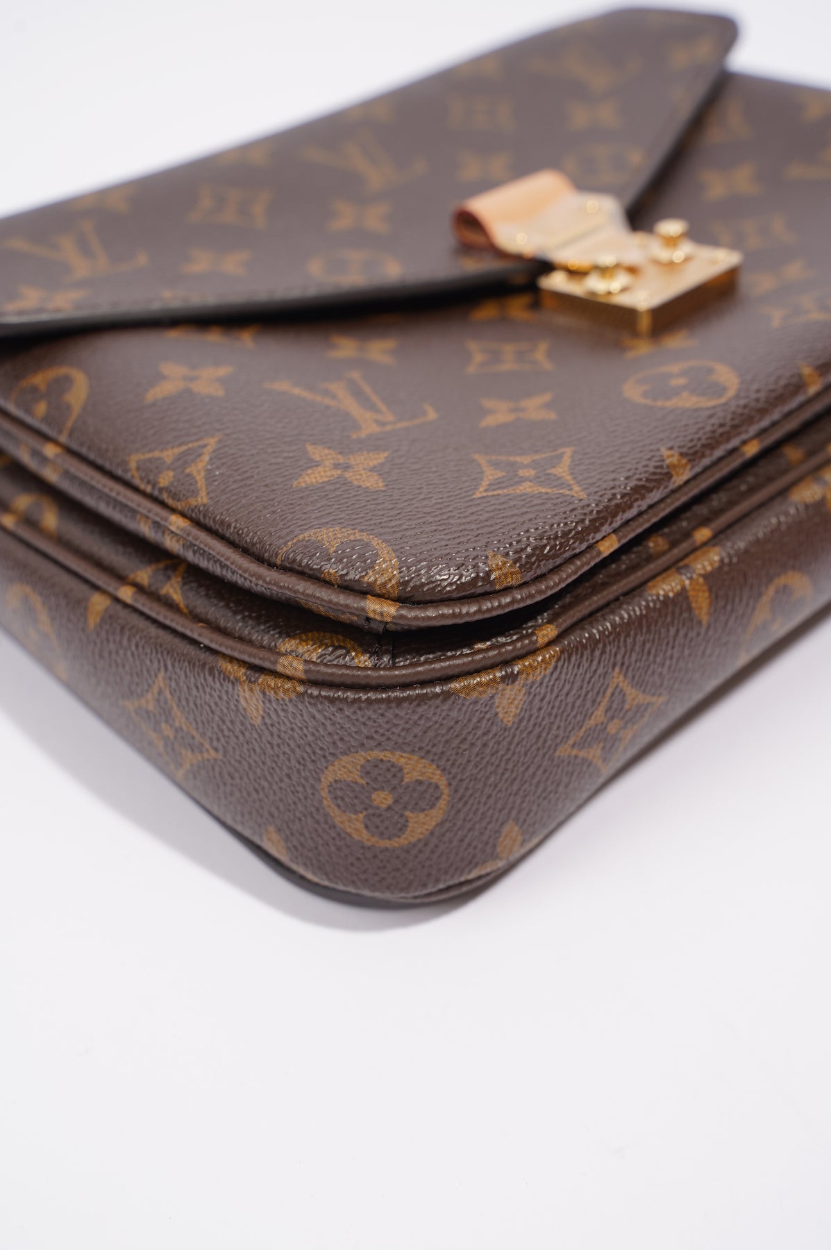 LOUIS VUITTON Monogram Metis Available in January 2013