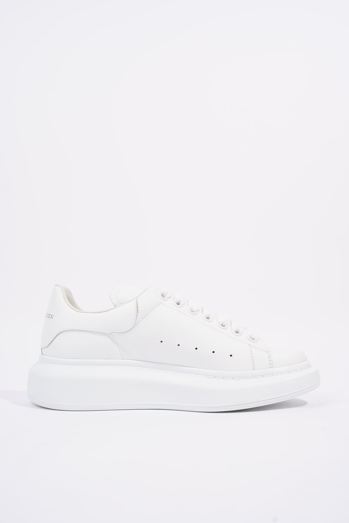 Alexander mcqueen sale size 5.5