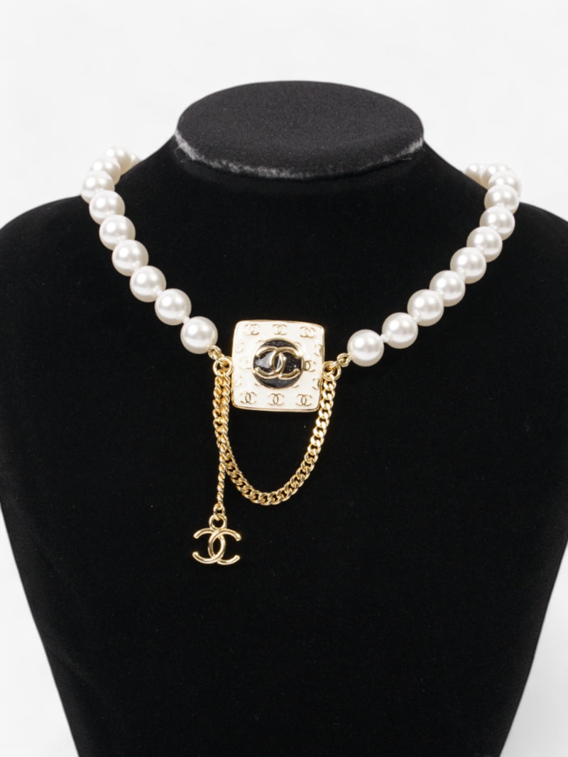  Chanel CC Faux Pearl Drop Chain Pearl / Gold Base Metal