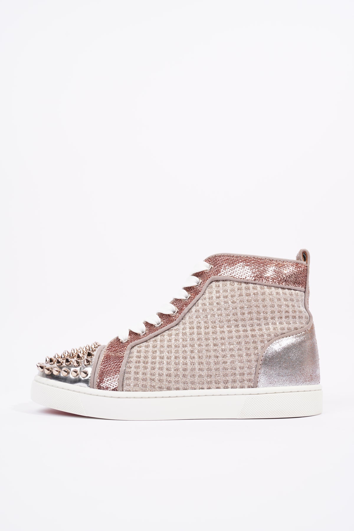 Rose gold 2024 louboutin trainers