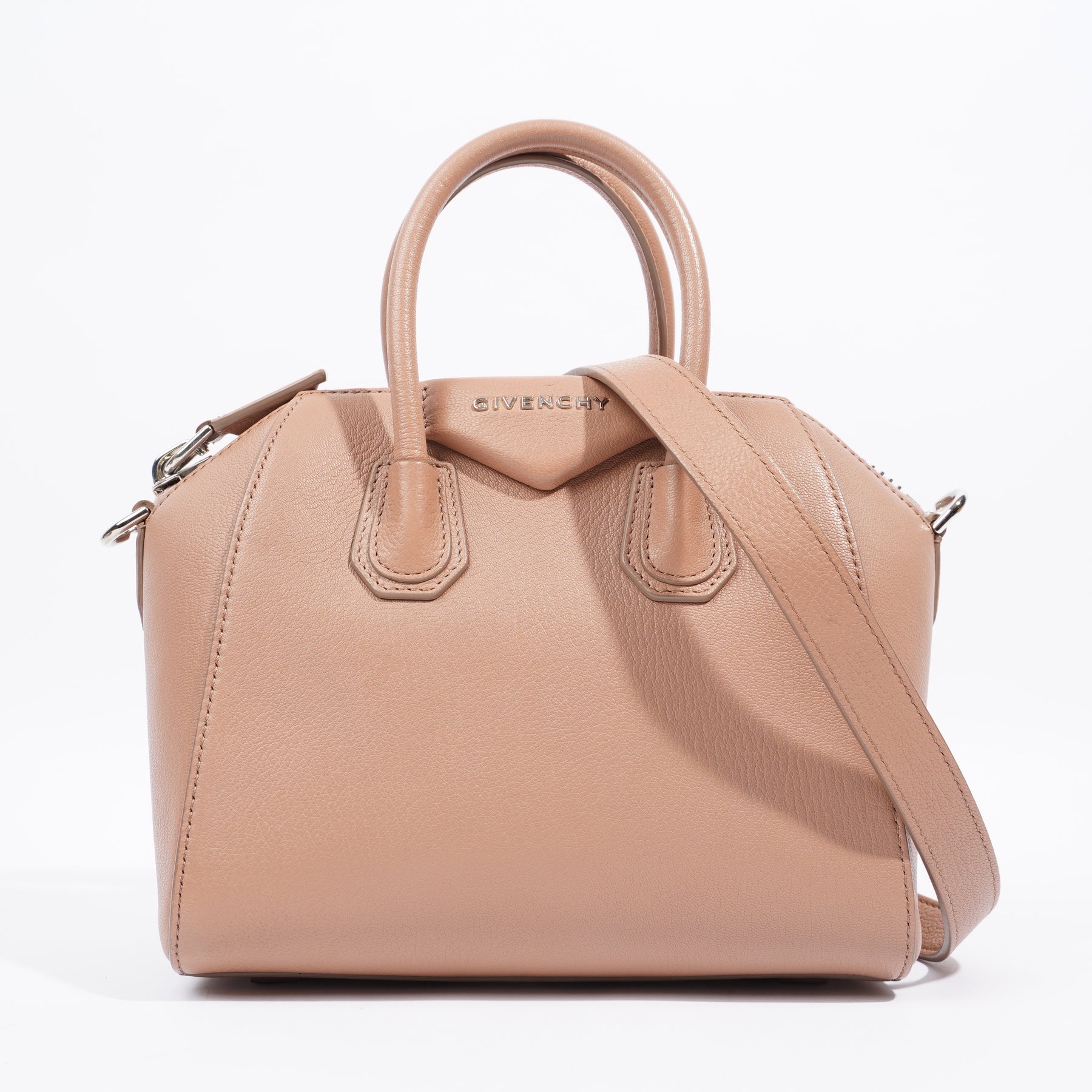 Givenchy 2025 antigona nude