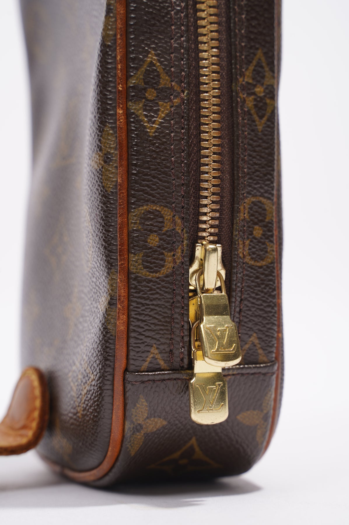 Louis Vuitton Pochette Gange, Canvas, Mono - Laulay Luxury