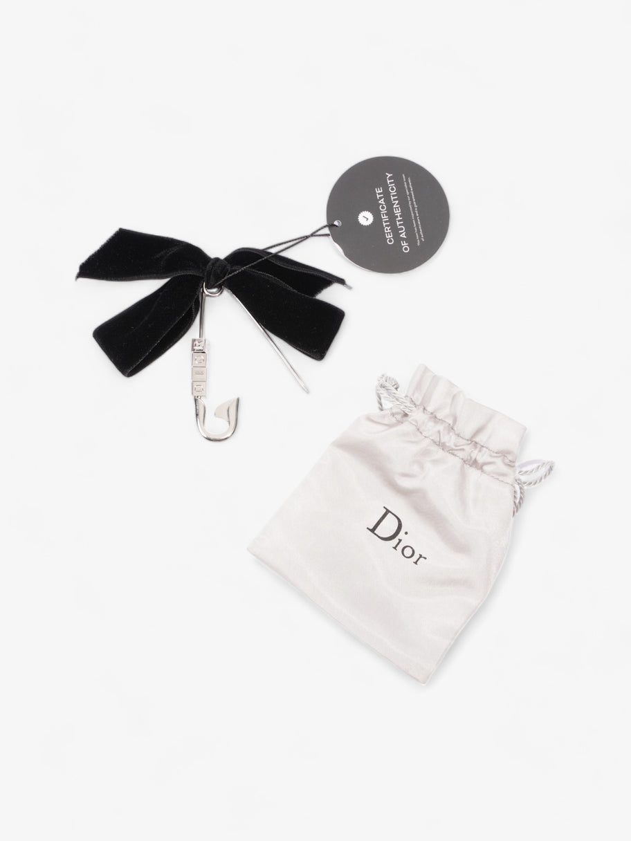 Christian Dior Logo Block Letters with Ribbon Safety Pin Brooch Black / Silver Base Metal Image 5