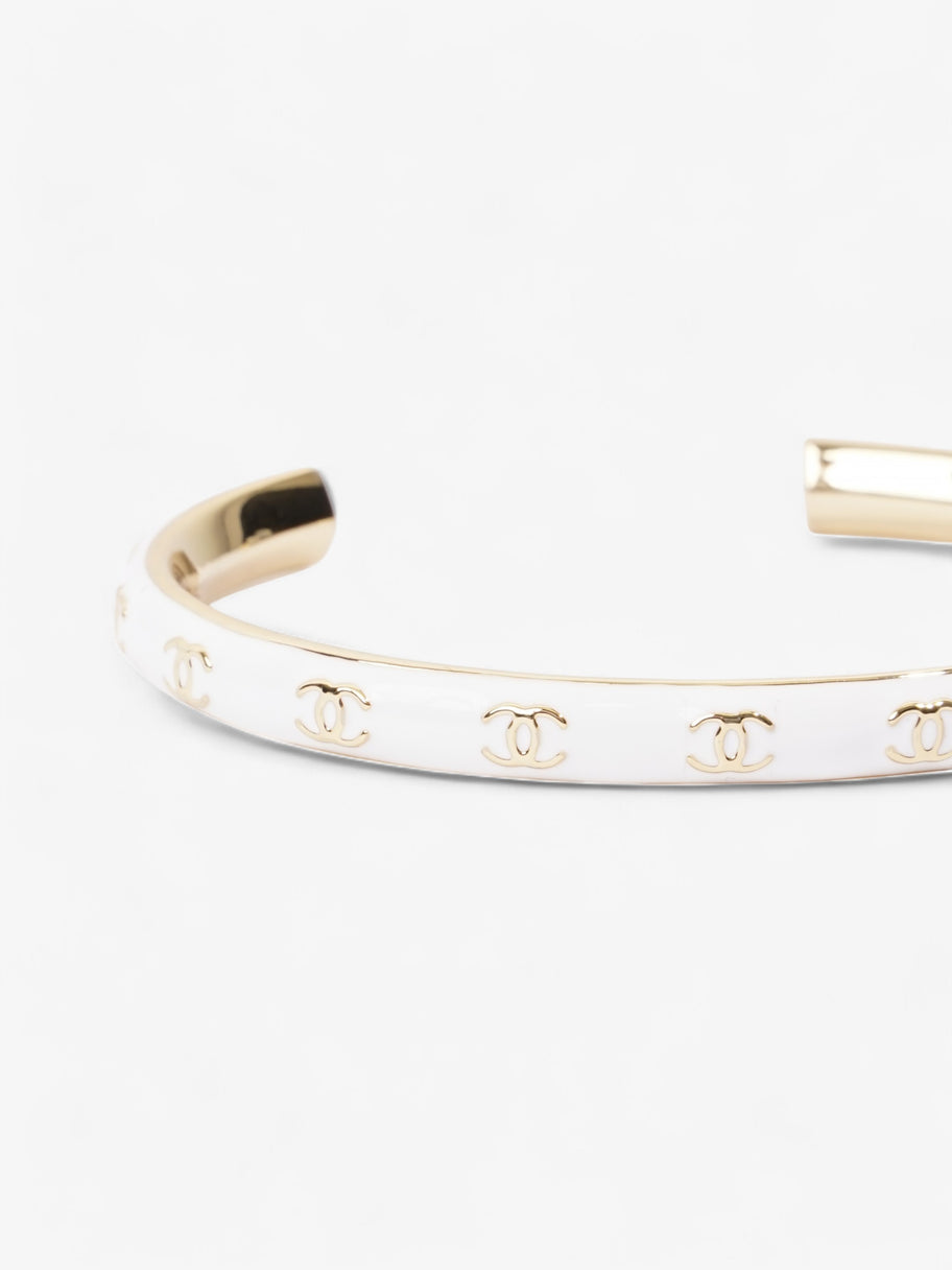 Chanel CC Bangle White / Gold Base Metal Medium Image 3