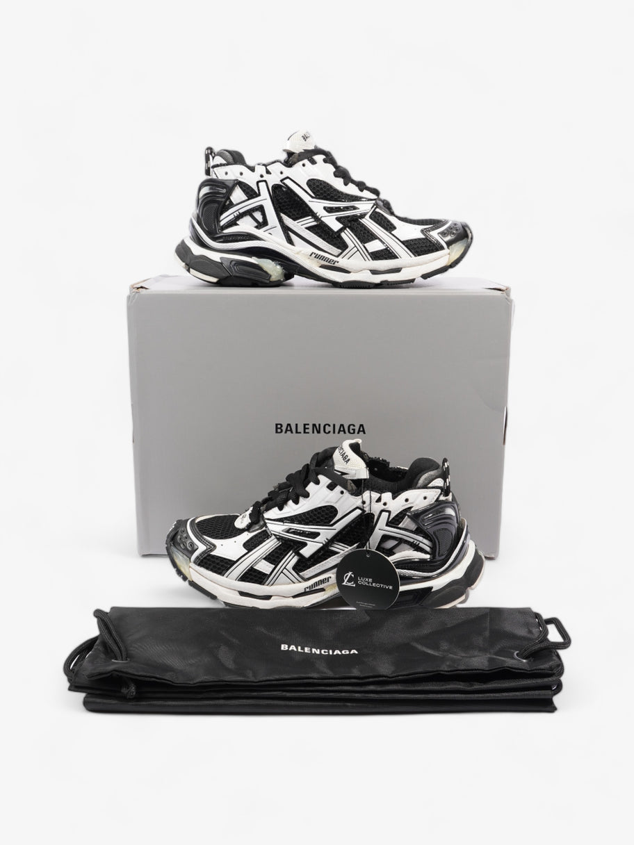 Balenciaga Runner Low-Top Black / White Mesh EU 39 UK 6 Image 10