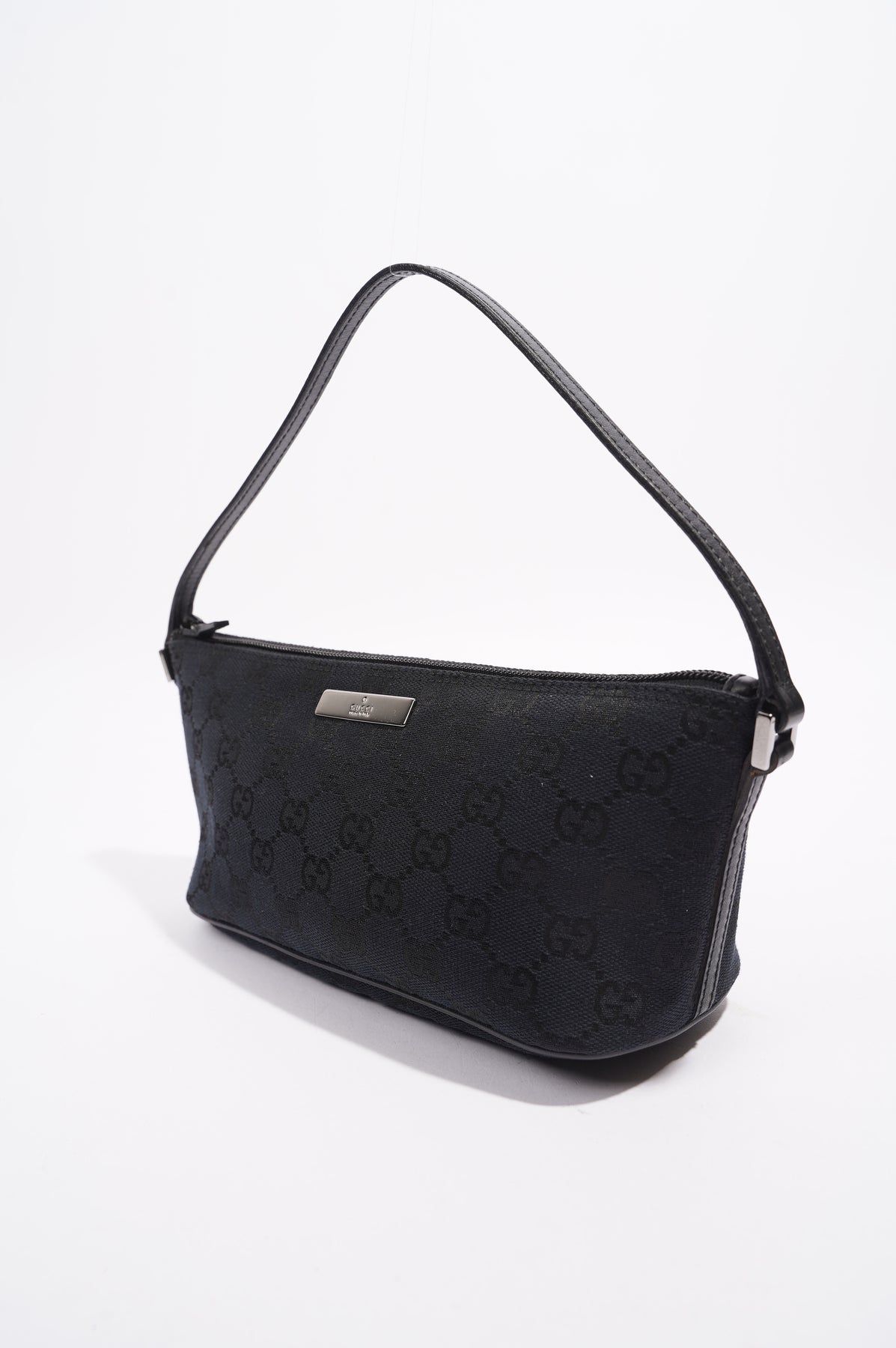 Gucci Boat Pochette in Black