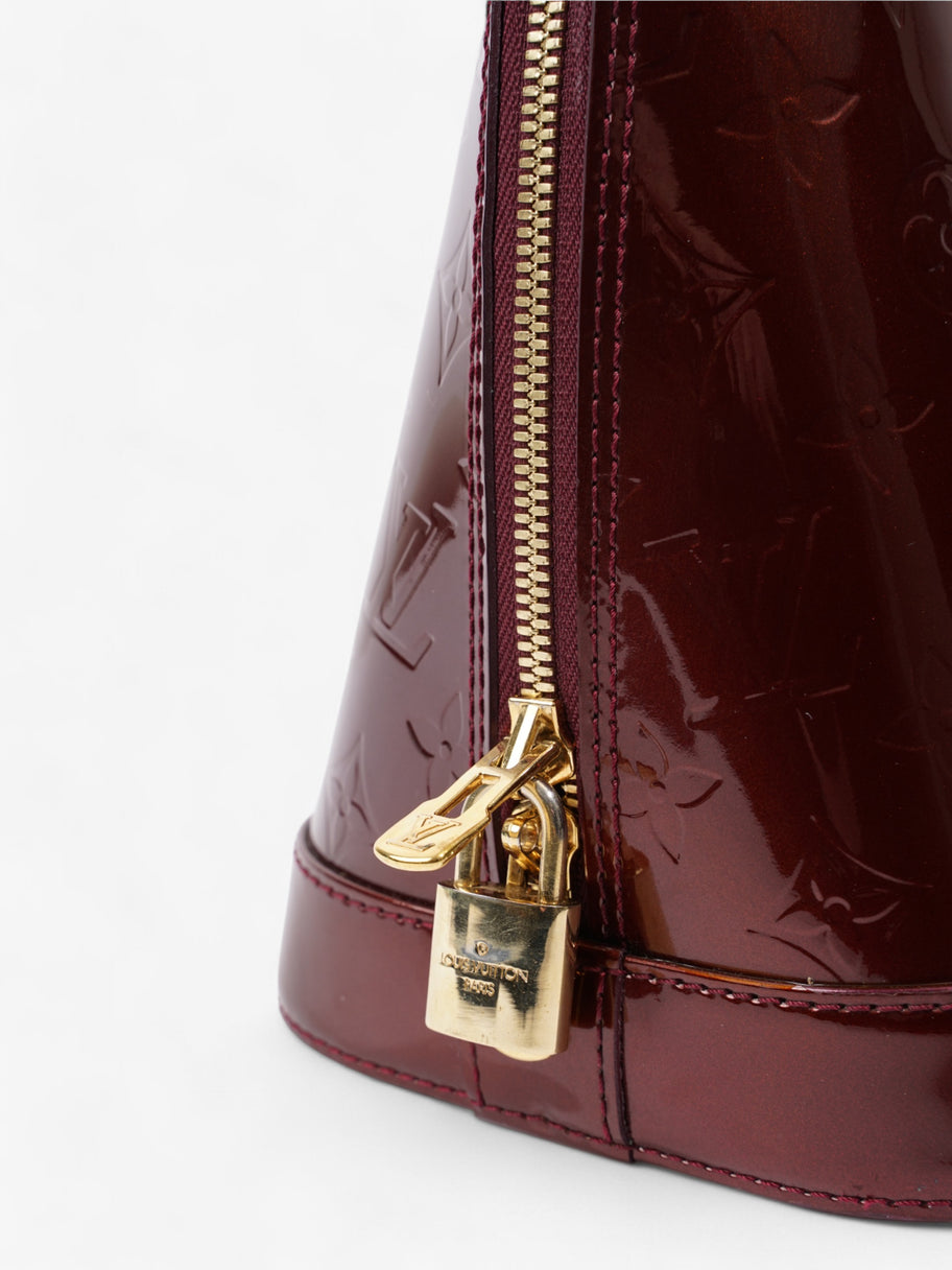 Louis Vuitton Alma Monogram Vernis / Amarante Vernis Leather PM Image 8