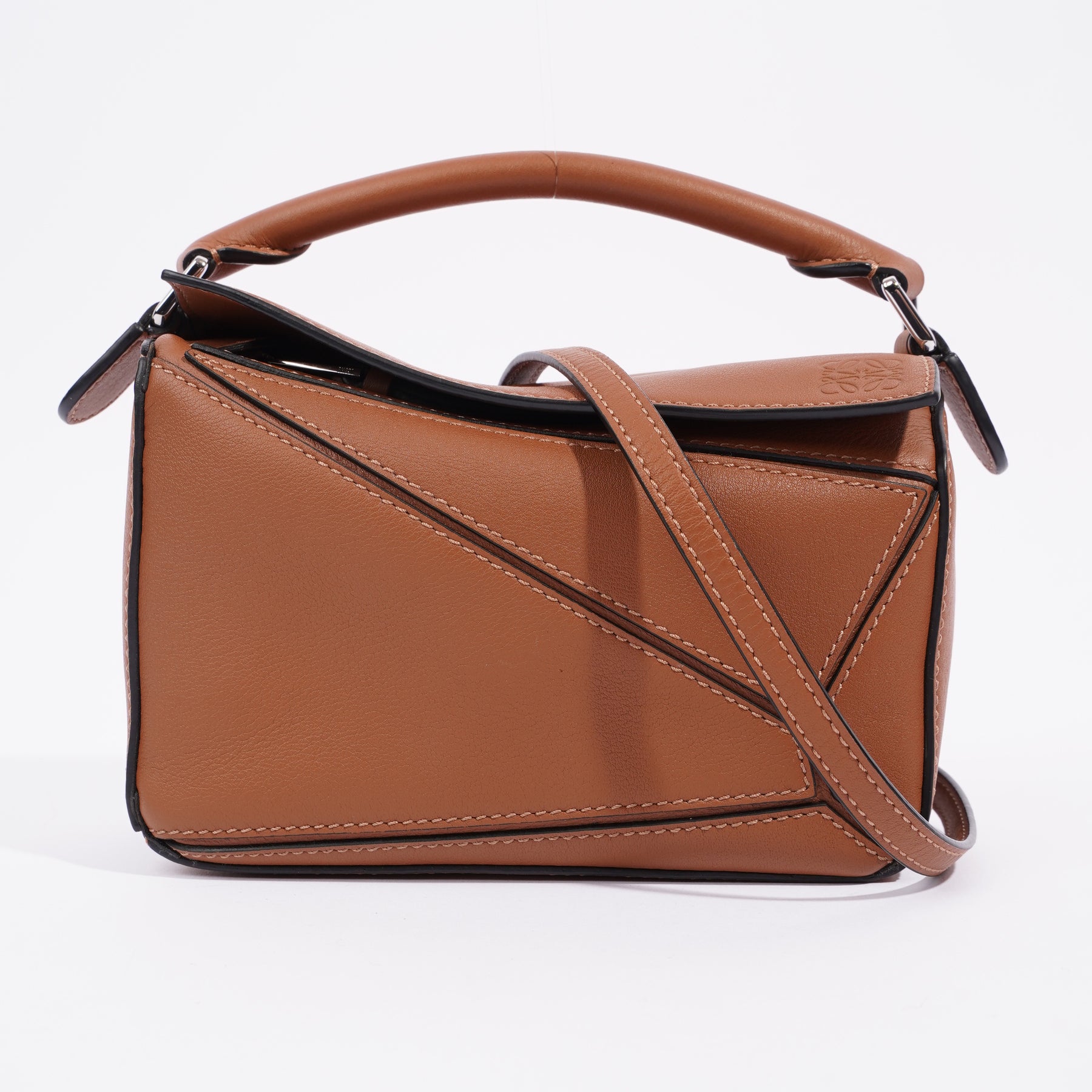 Loewe puzzle bag online camel