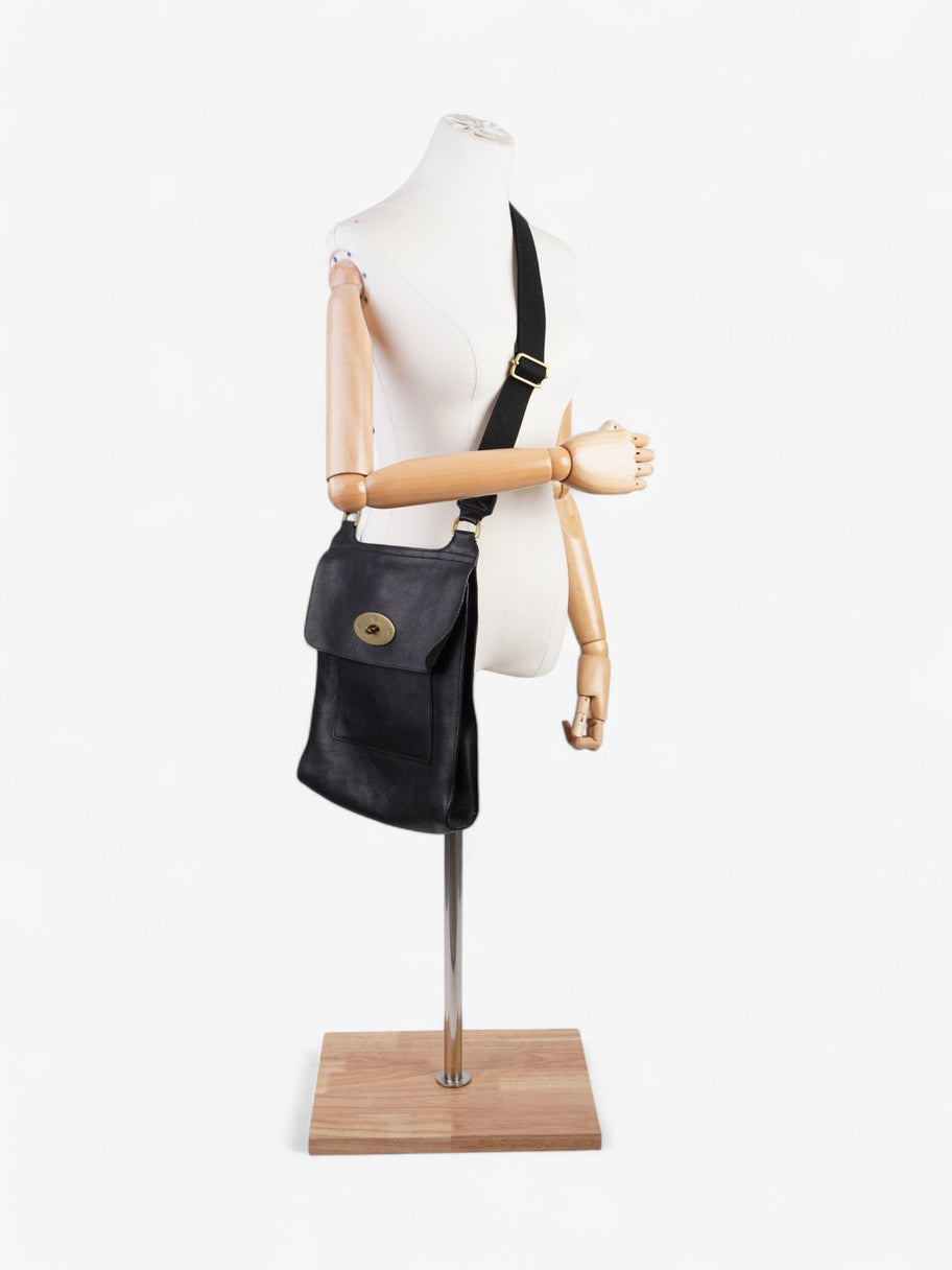 Mulberry Antony Messenger Black Large Image 2