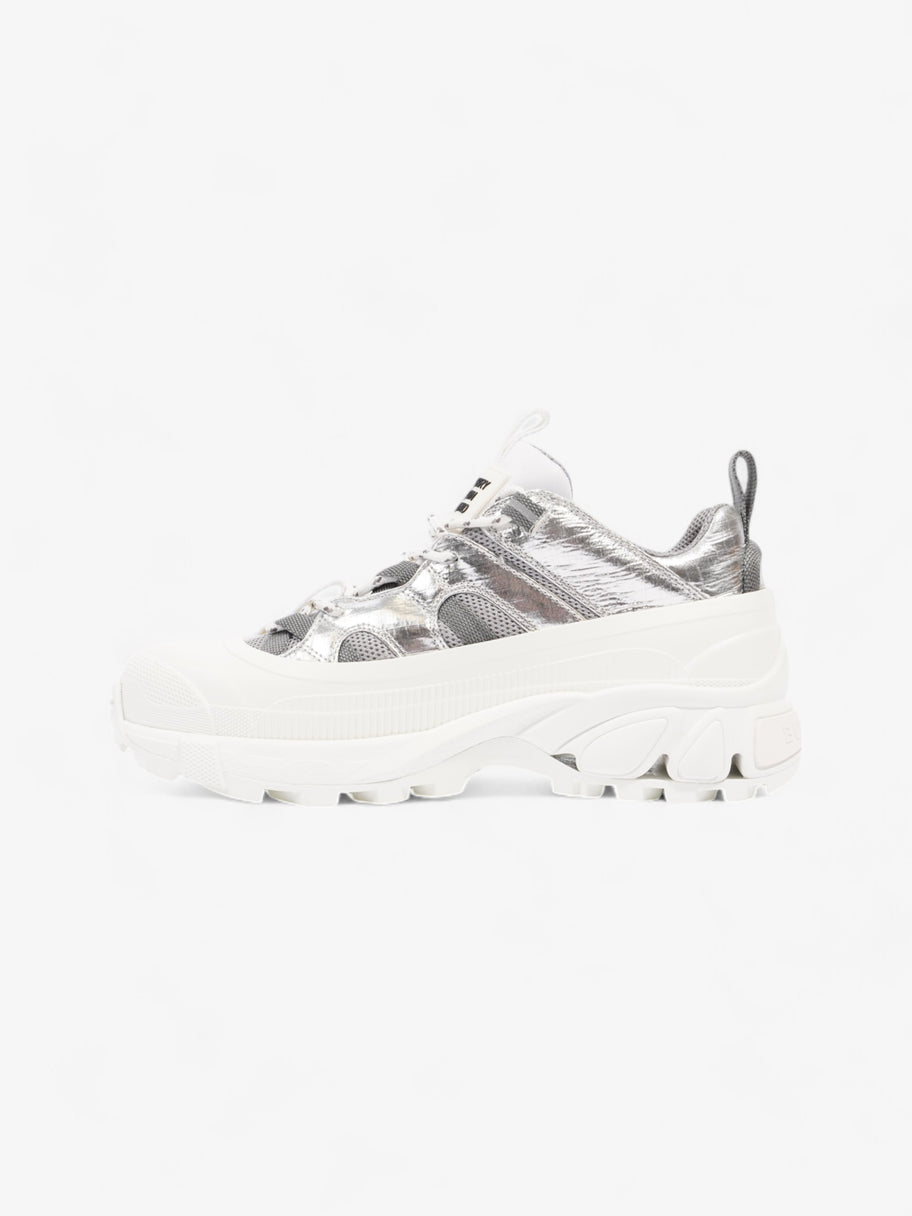 Burberry Arthur White / Silver Mesh EU 39.5 UK 6.5 Image 3