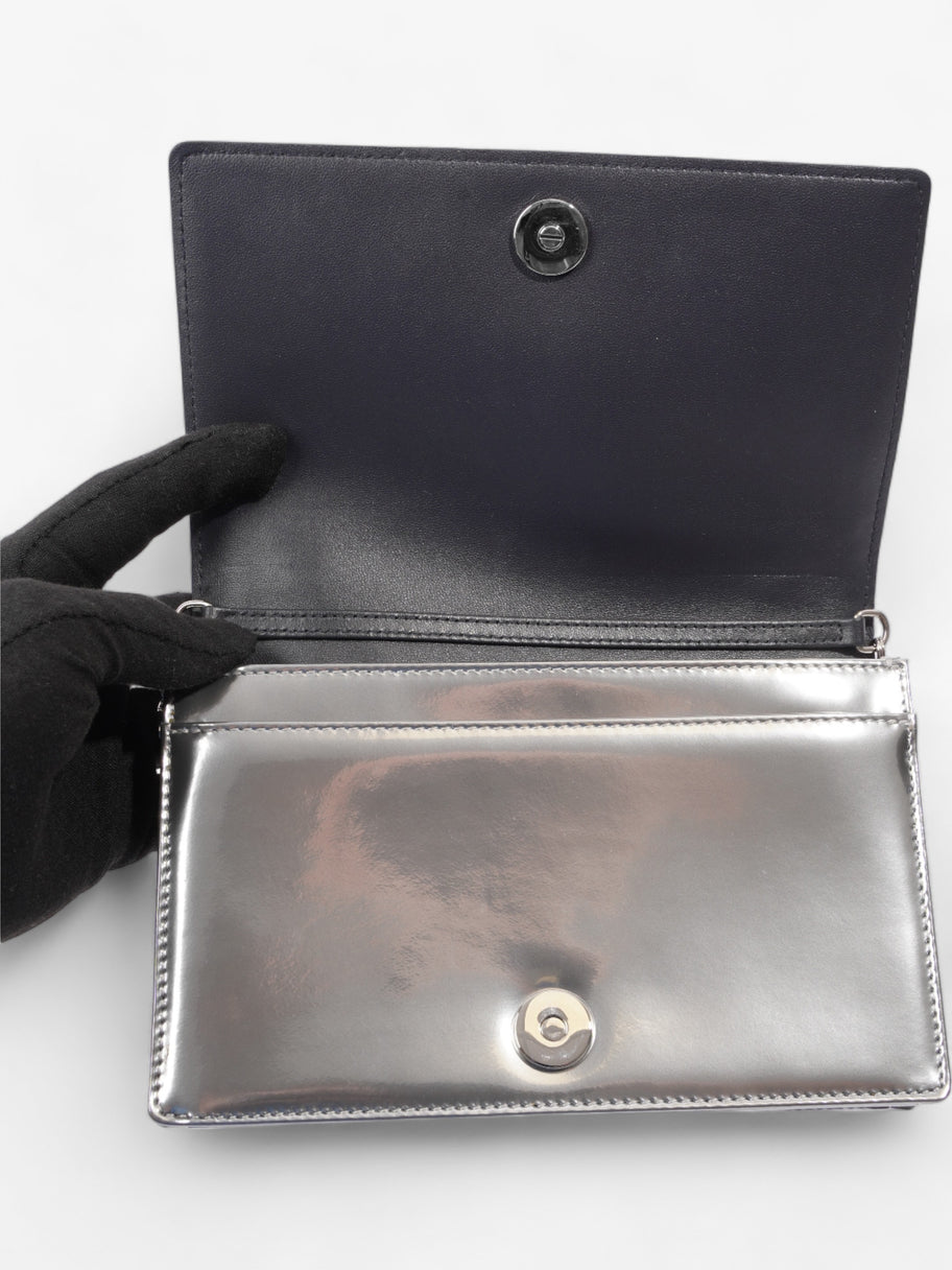 Diorama Wallet On Chain  Silver Patent Leather Image 8