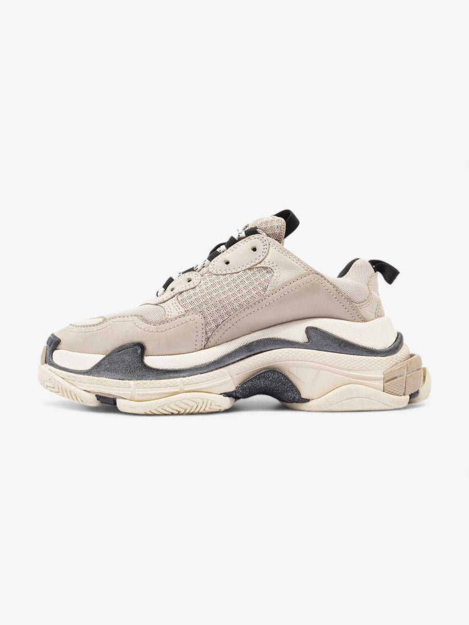 Beige balenciaga triple s best sale