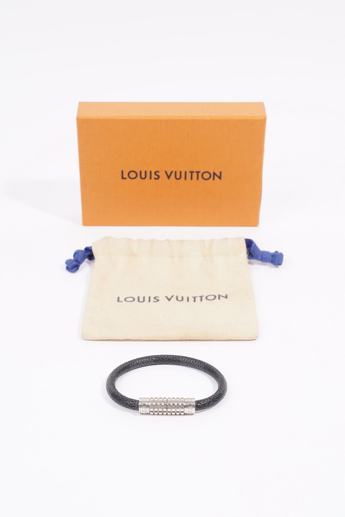 Louis Vuitton Digit Bracelet Damier Graphite Canvas, Men's Fashion