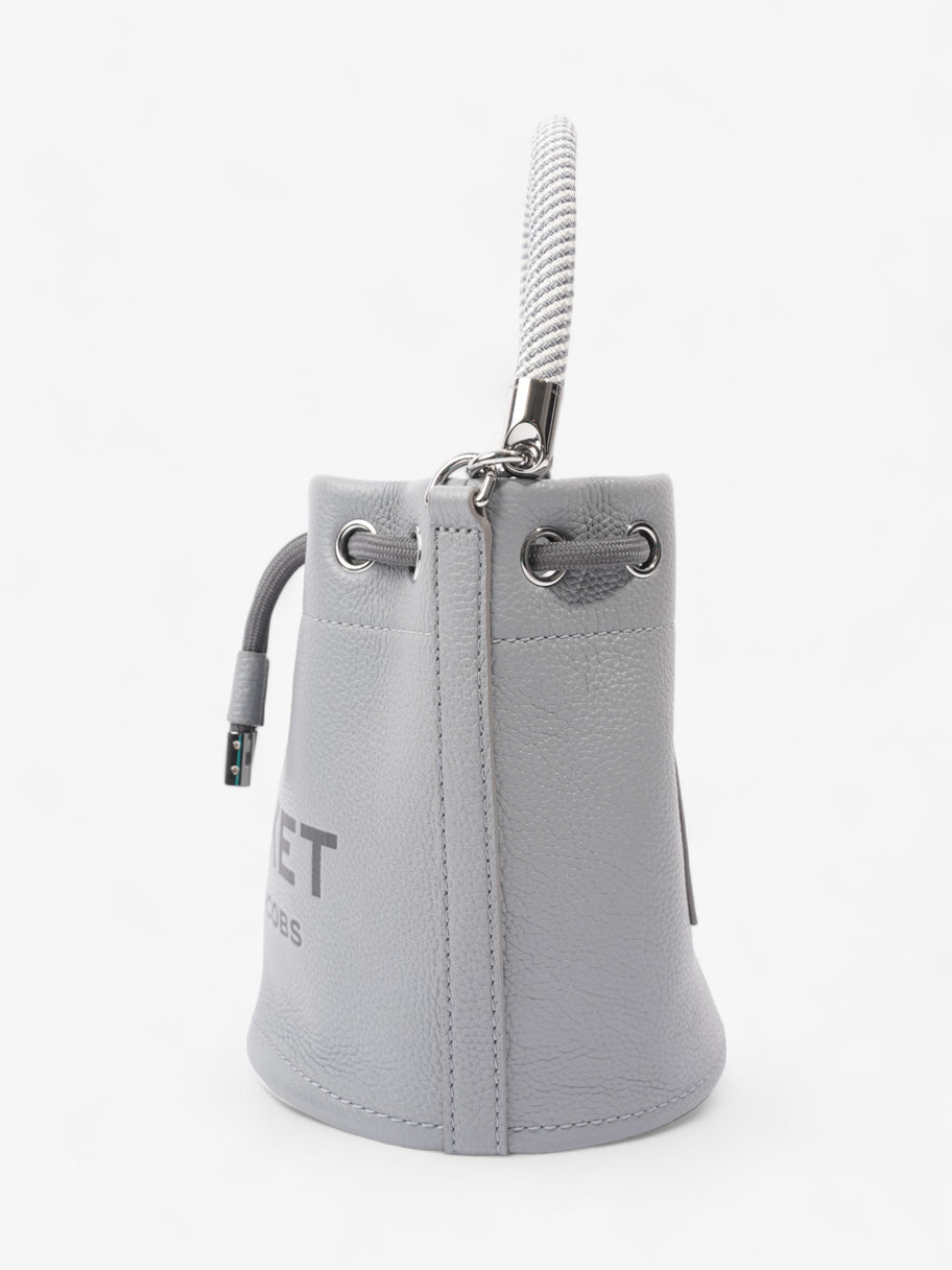 The Bucket Bag Wolf Grey Leather Image 3