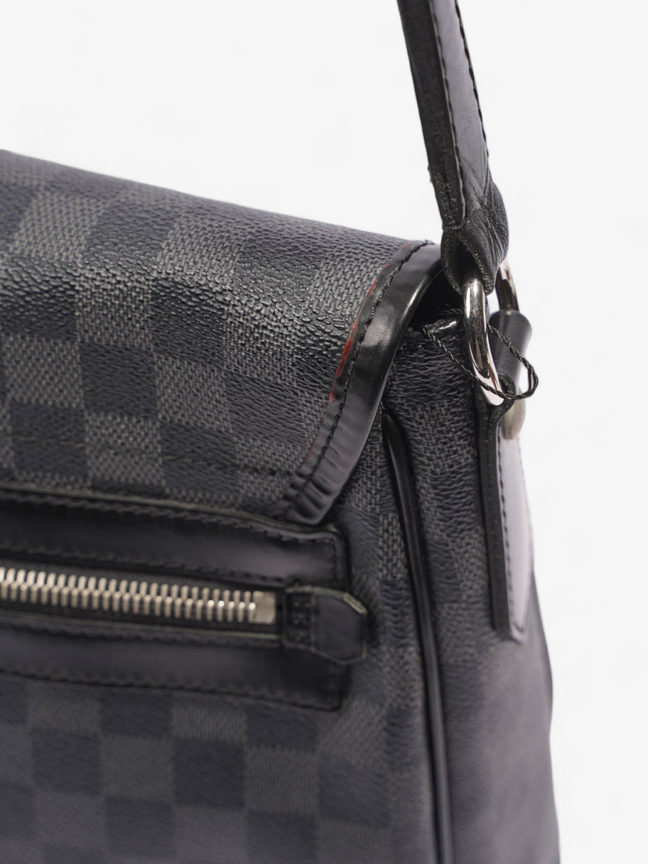 Louis Vuitton Daniel Damier Graphite Canvas MM Image 17