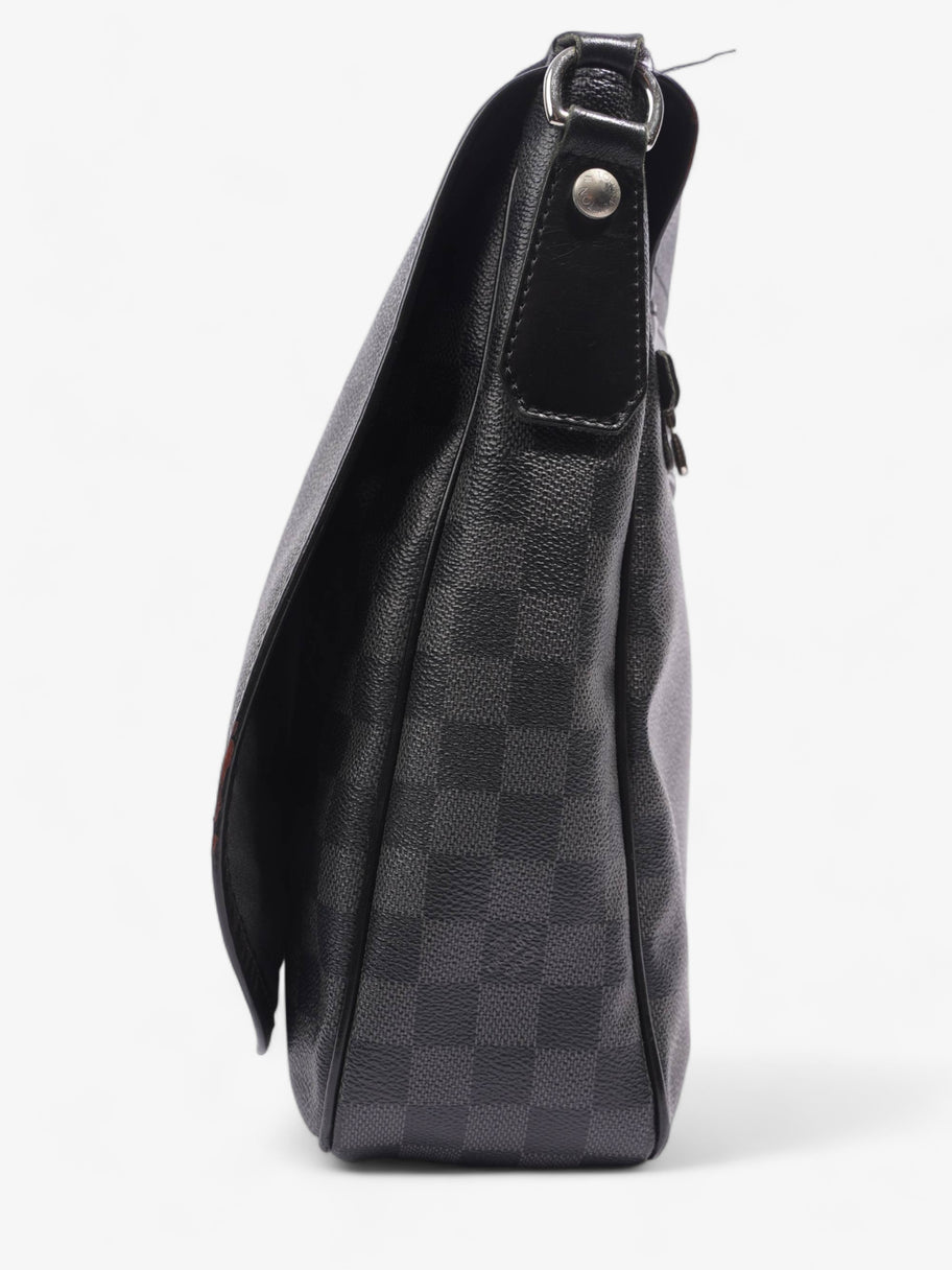 Louis Vuitton Daniel Damier Graphite Canvas MM Image 4