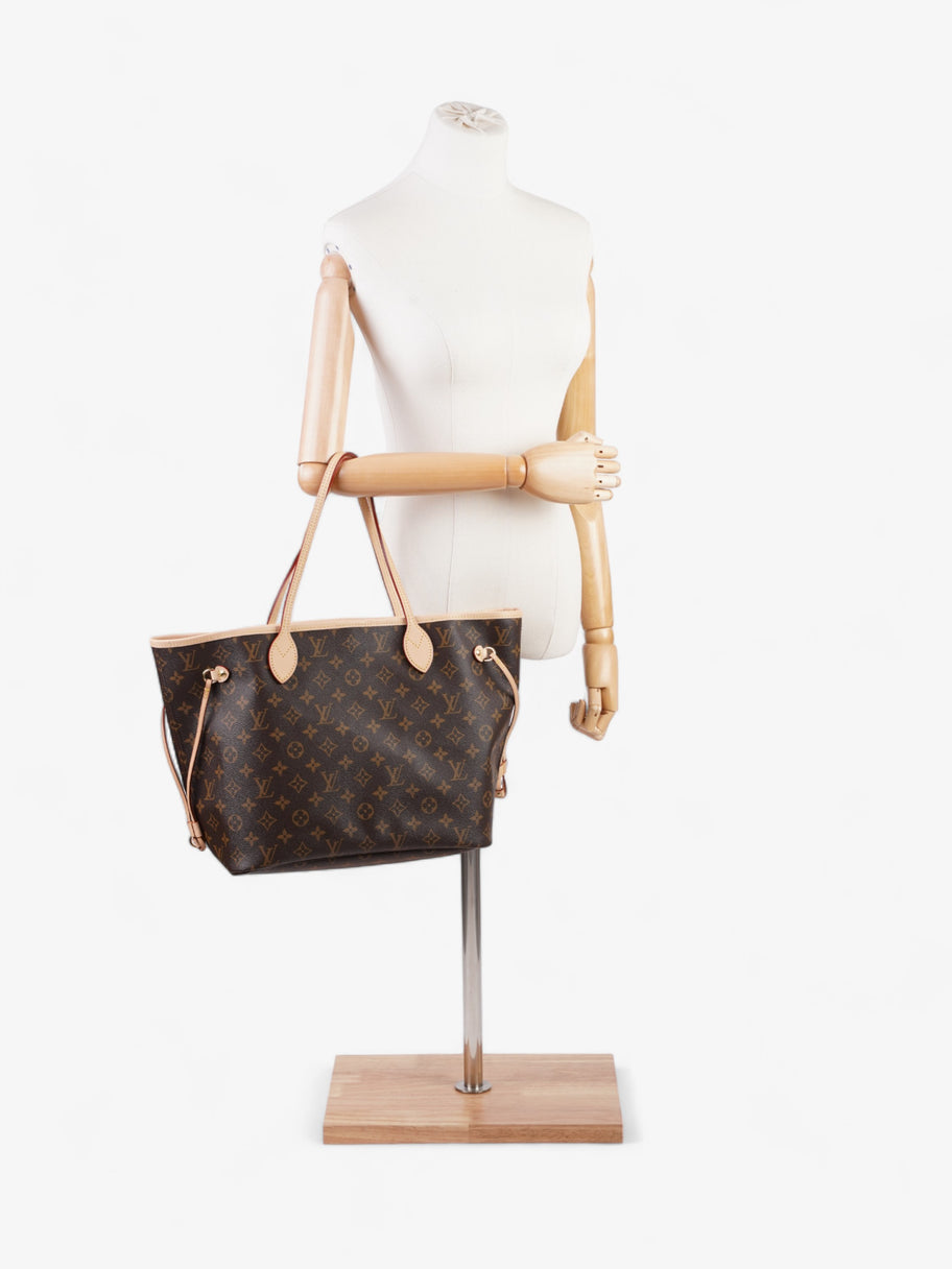 Louis Vuitton Neverfull Monogram Coated Canvas MM Image 2