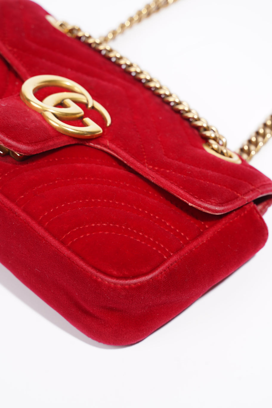 GG Marmont Bag Red Velvet Mini Image 13
