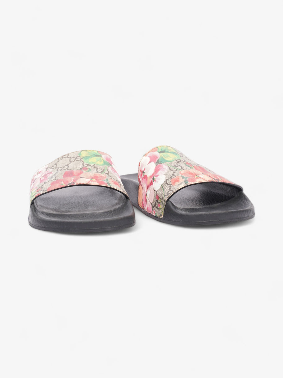 Gucci gg blooms slides hotsell