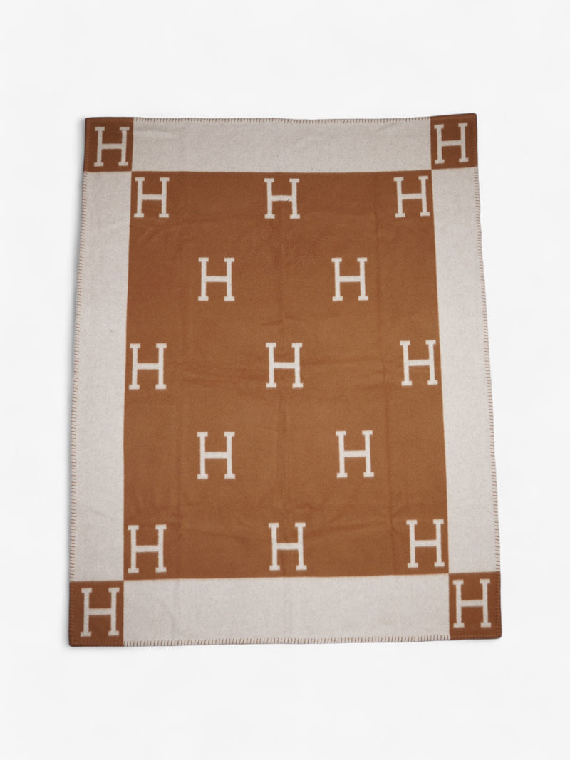  Hermes Avalon Throw Blanket Camel / Ecru Wool