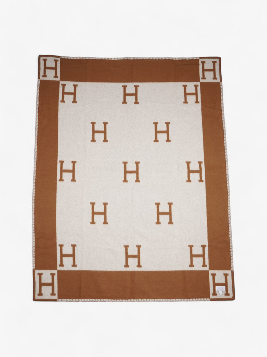 Hermes Avalon Throw Blanket Camel / Ecru Wool Image 2