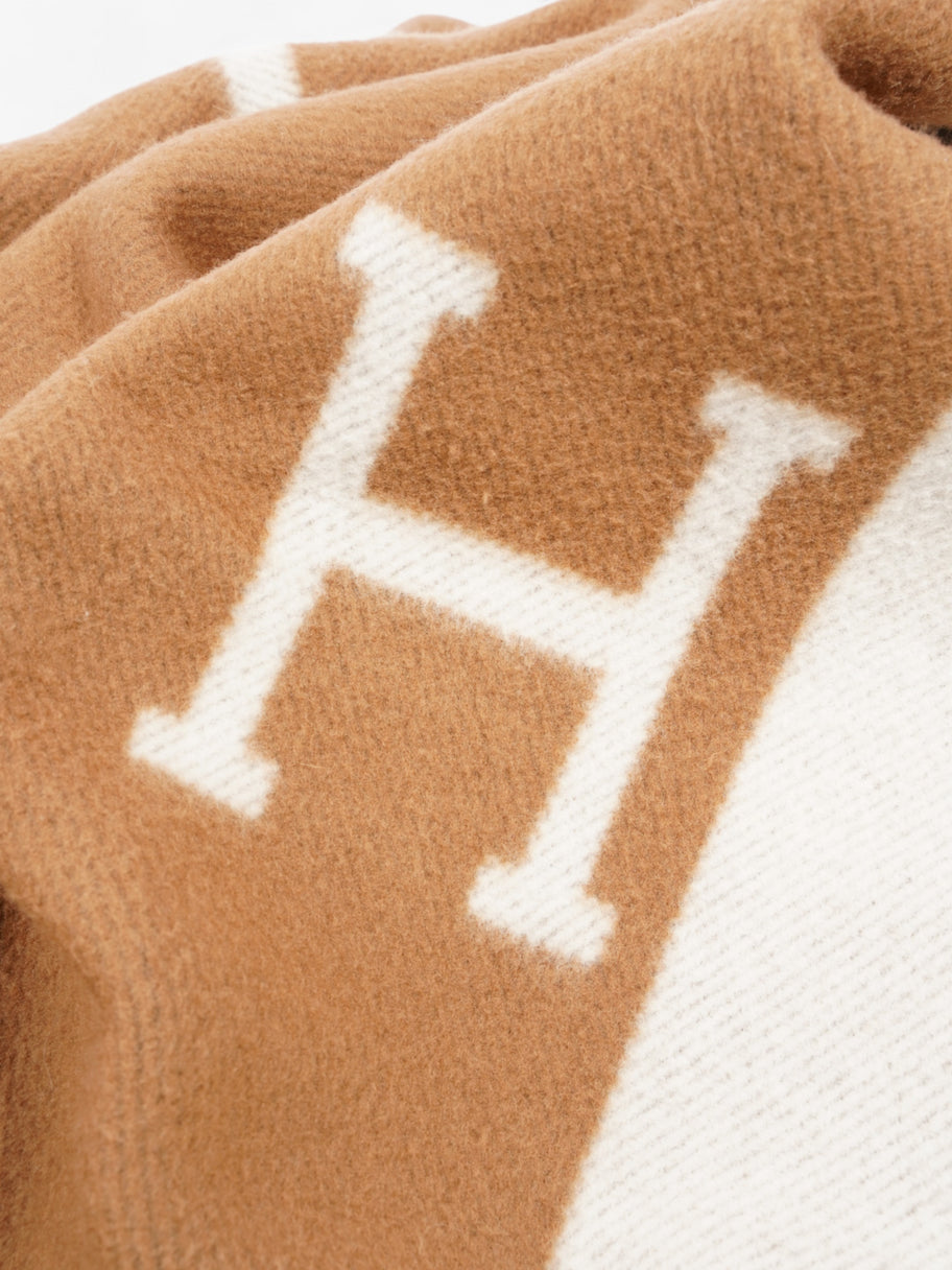 Hermes Avalon Throw Blanket Camel / Ecru Wool Image 6