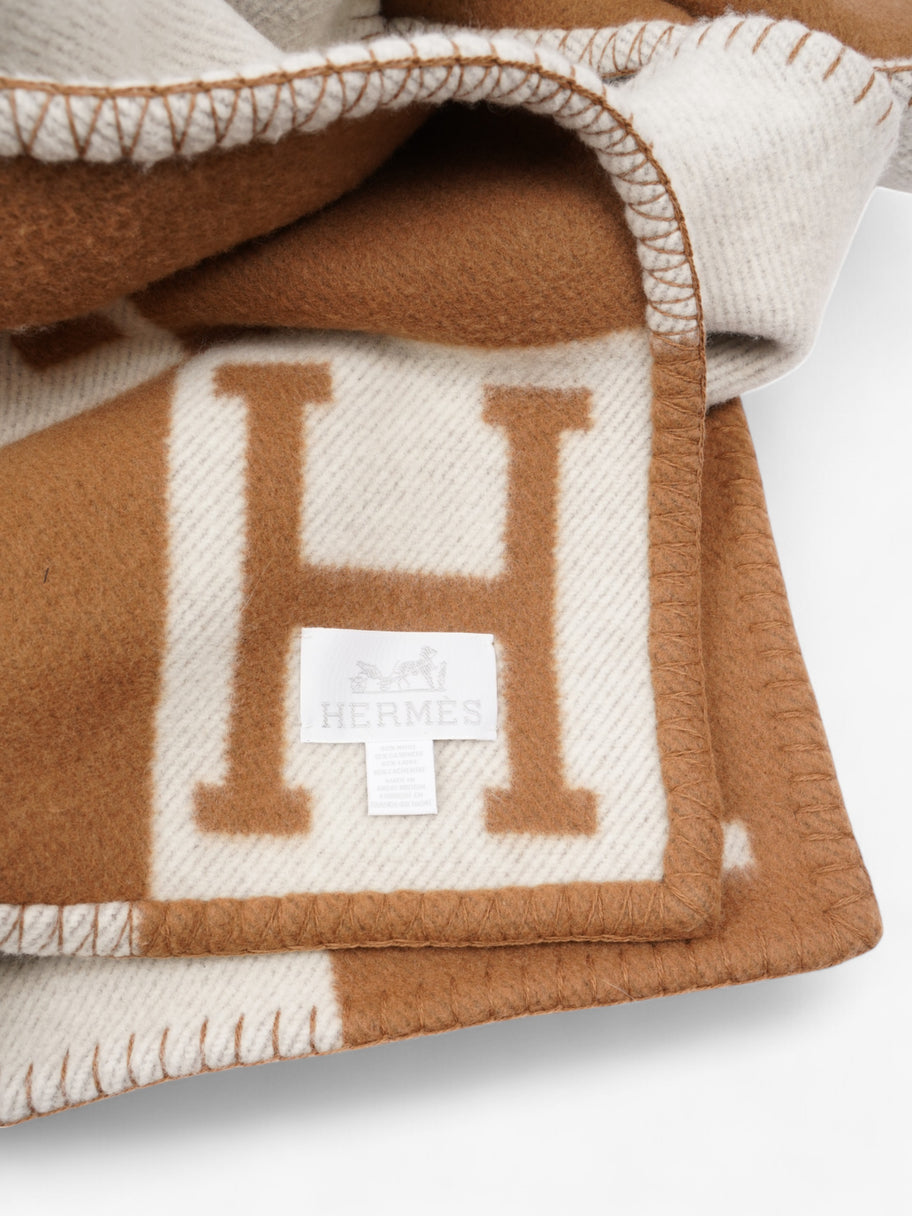 Hermes Avalon Throw Blanket Camel / Ecru Wool Image 8