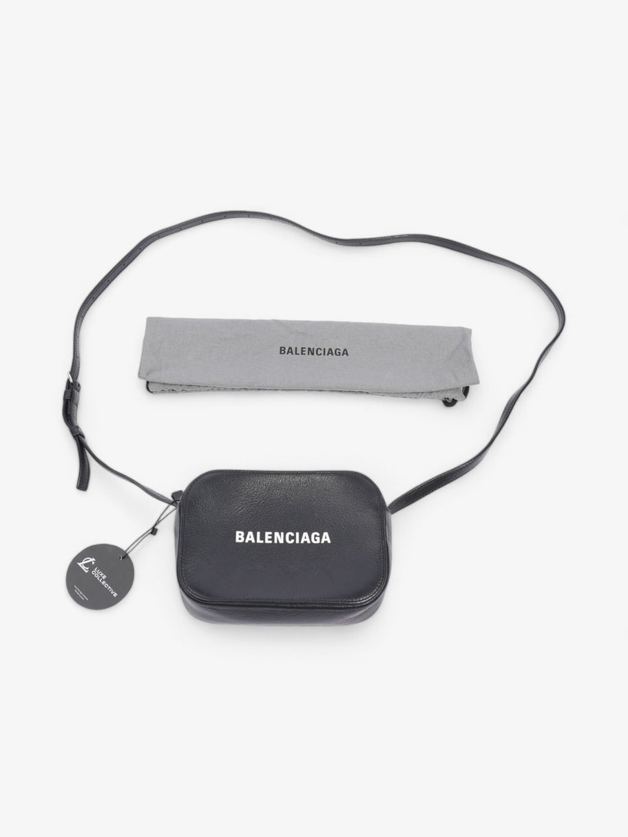 Balenciaga Everday Camera Bag Black / White Leather Image 8