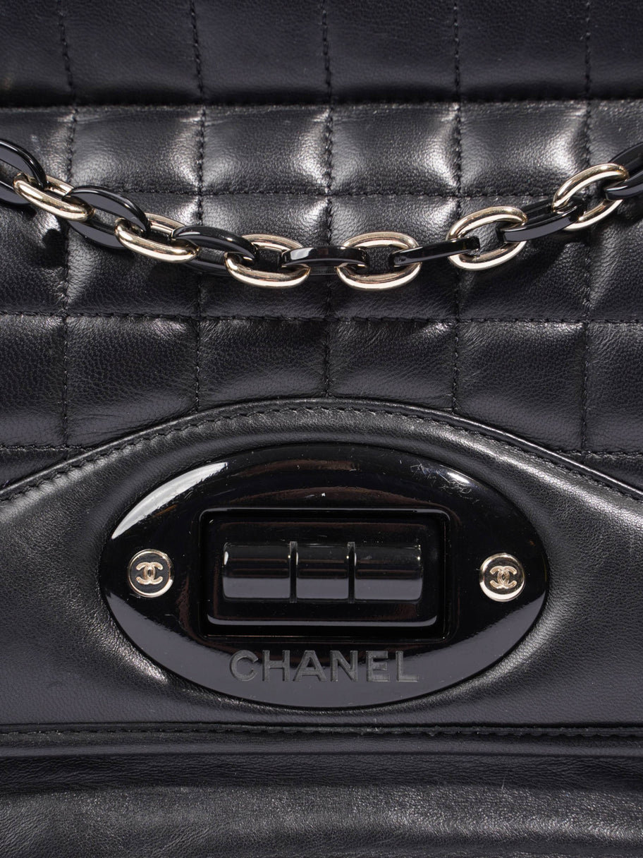 Chain Flap Black Leather Image 3