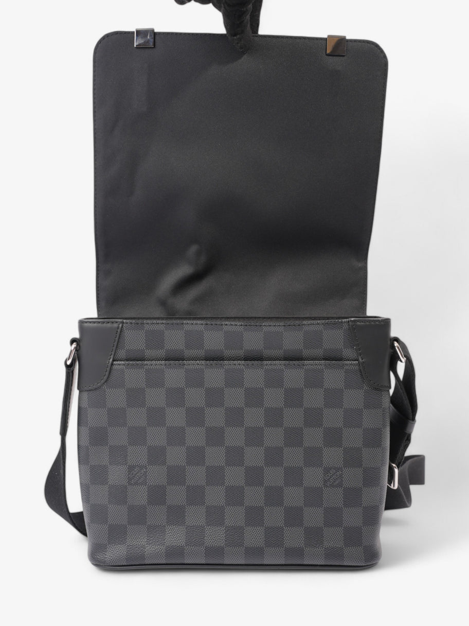 Louis Vuitton District Messenger Damier Graphite Coated Canvas PM Image 8