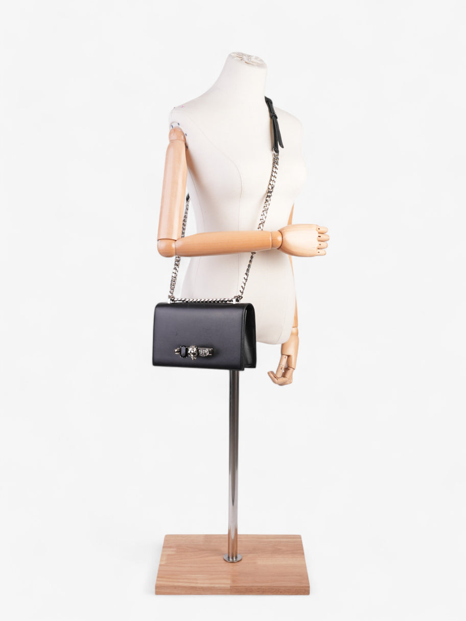 Alexander McQueen Shoulder Bag Black Leather Image 2