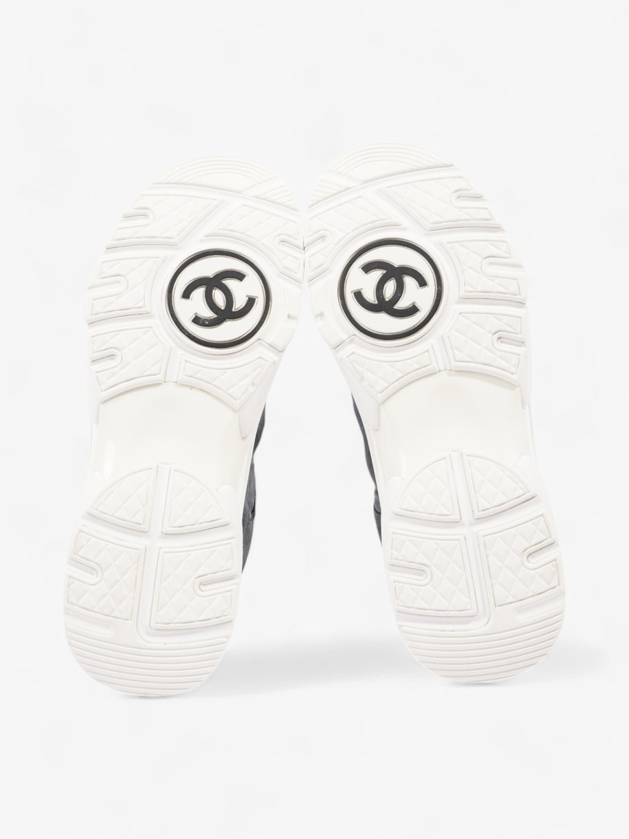 Chanel CC Trainer Black / White Suede EU 39.5 UK 6.5 Image 7