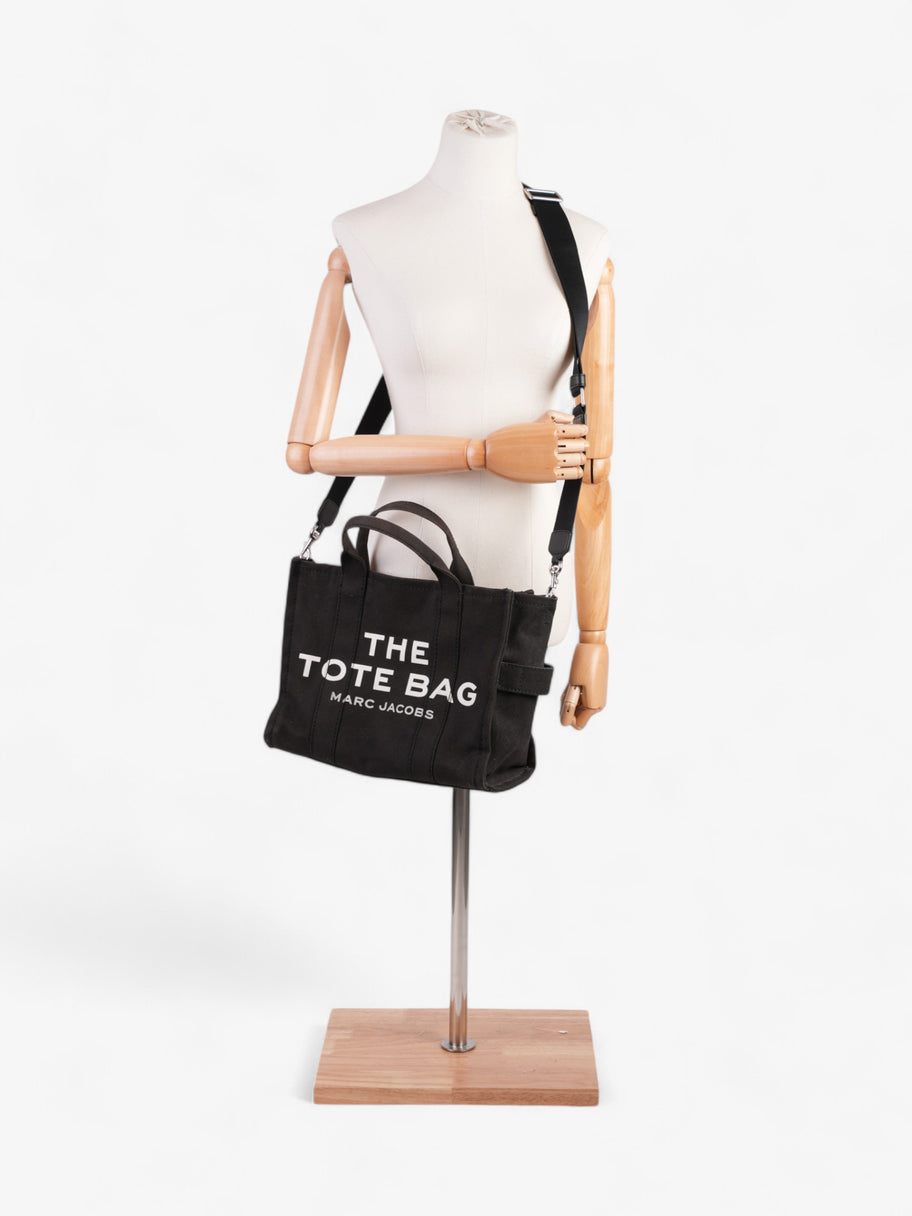 Marc Jacobs The Tote Bag Black / White Canvas Medium Image 2