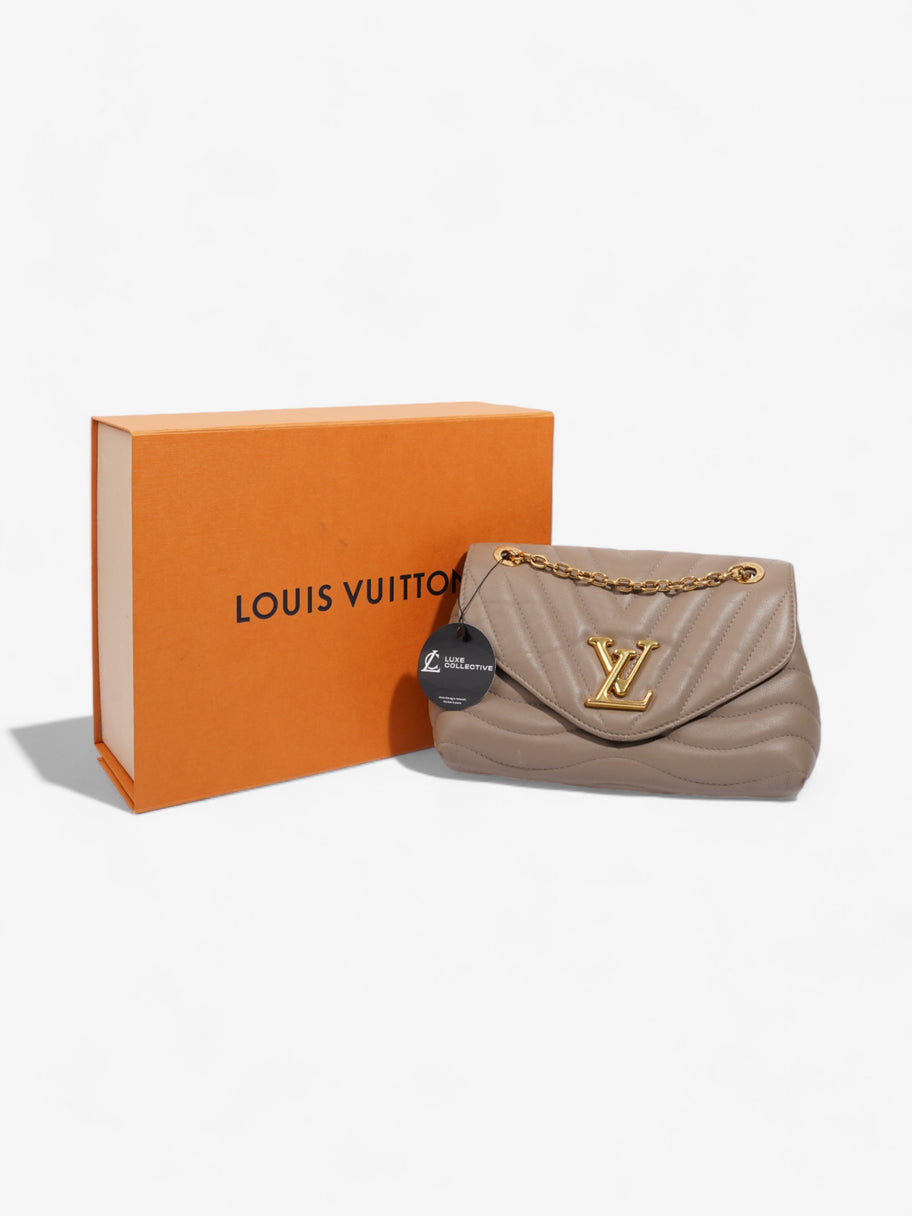 Louis Vuitton New Wave Chain Taupe Calfskin Leather MM Image 10