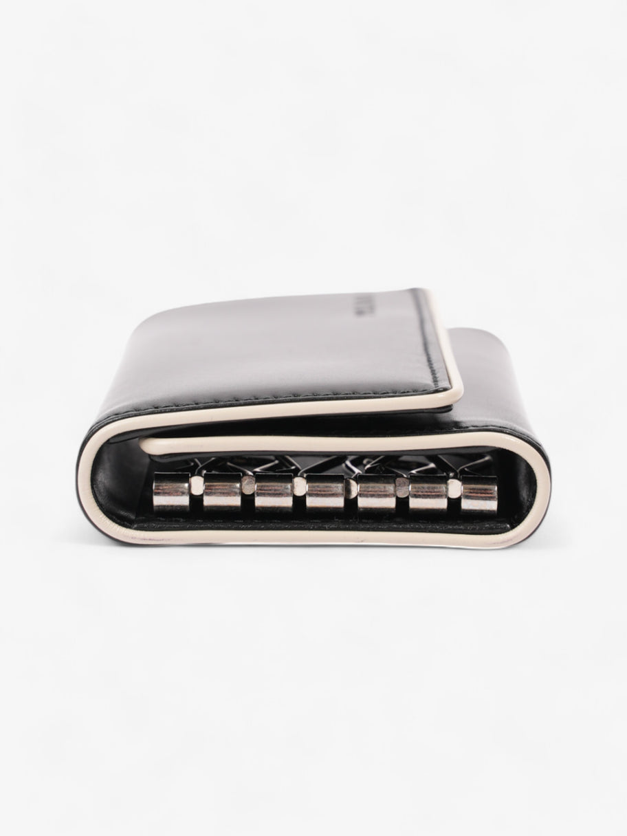 Prada Key Pouch Black / Cream Leather Image 4