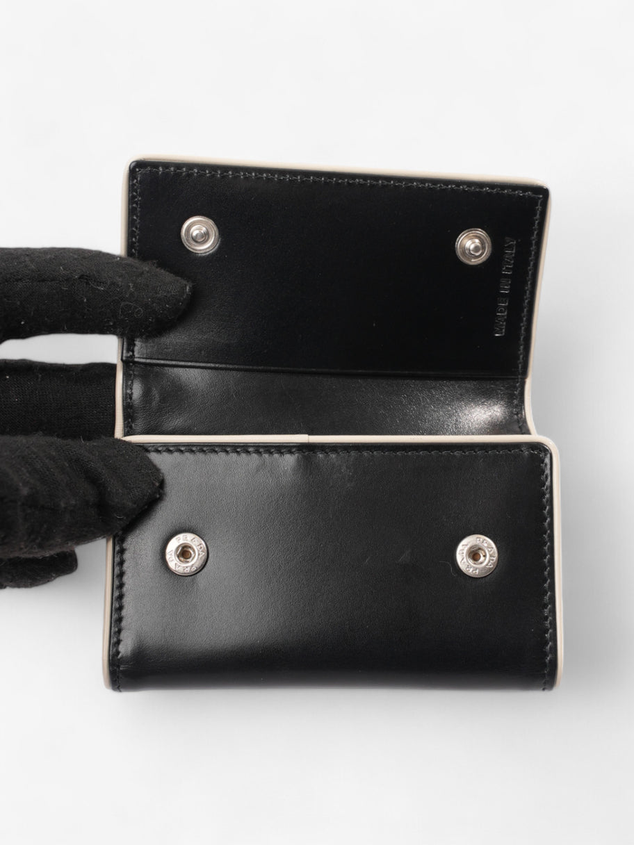 Prada Key Pouch Black / Cream Leather Image 6