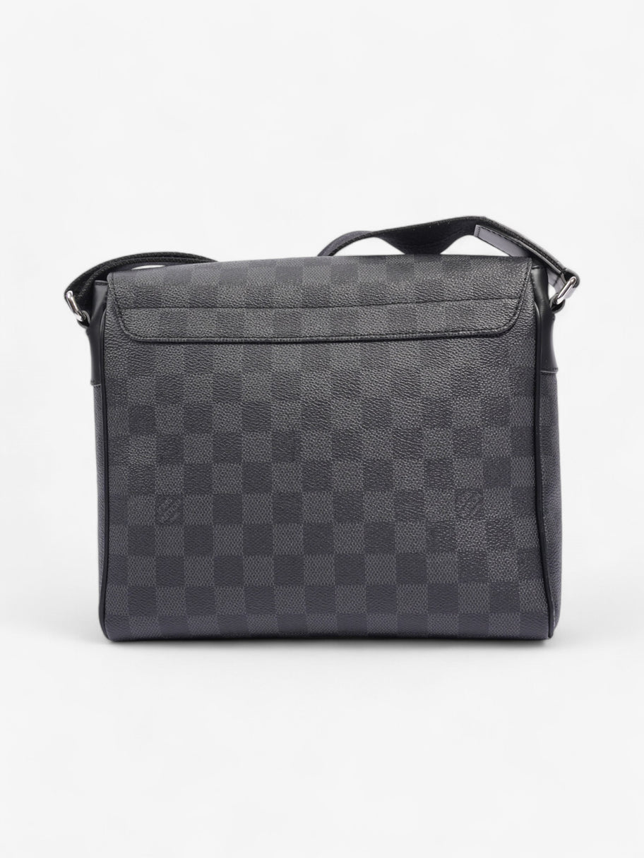 Louis Vuitton District Messenger Damier Graphite Coated Canvas PM Image 4