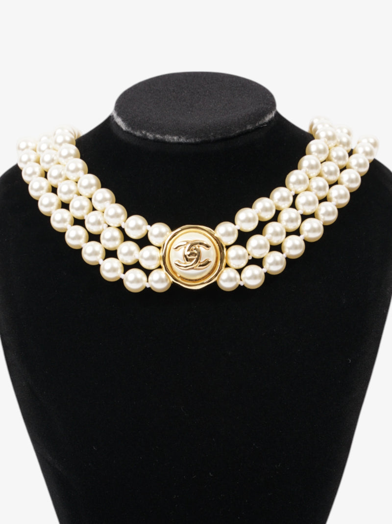  Chanel CC Pearl Chocker Gold / Pearl Base Metal