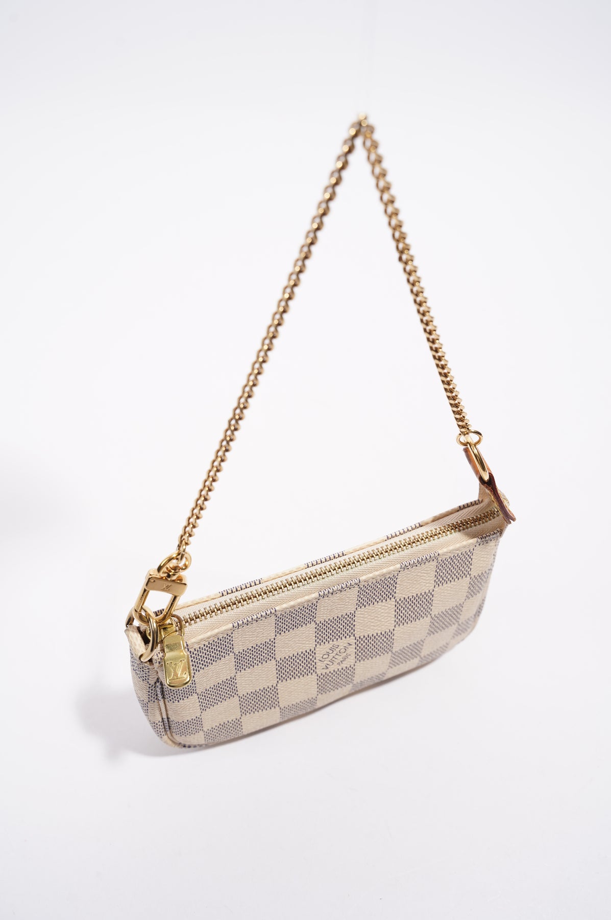 Louis Vuitton Mini Pochette Accessoires Damier Azur Canvas One Size – Luxe  Collective