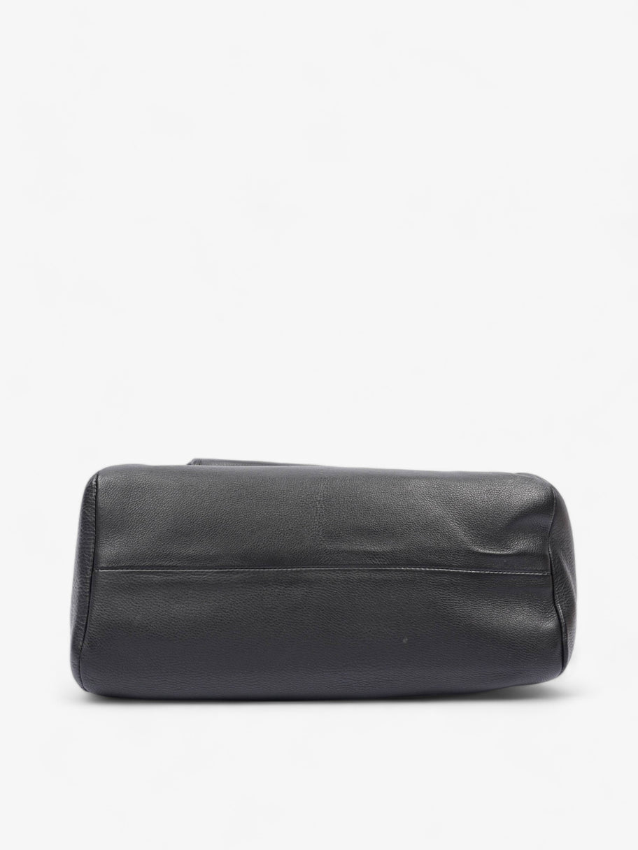 Lulu Shoulder Bag Black Calfskin Leather Medium Image 5