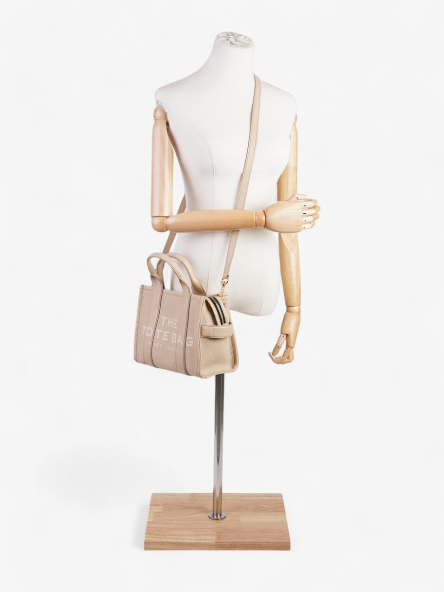 Marc Jacobs The Tote Bag Beige Grained Leather Small Image 2