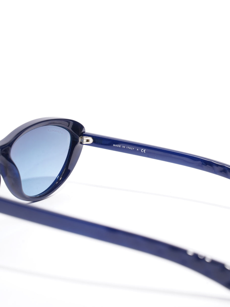 Chanel Chain Detail Cat Eye Sunglasses Navy Acetate 140mm Image 6