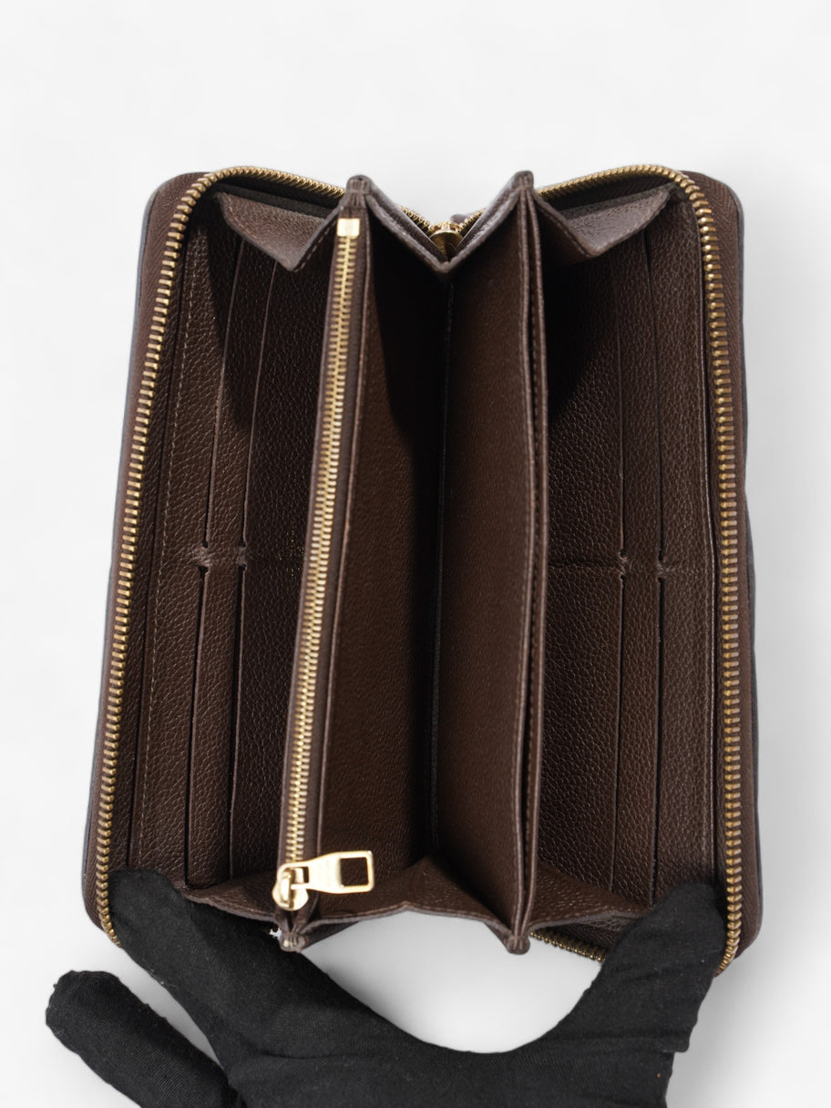 Zippy Wallet Taupe Empreinte Leather Image 6