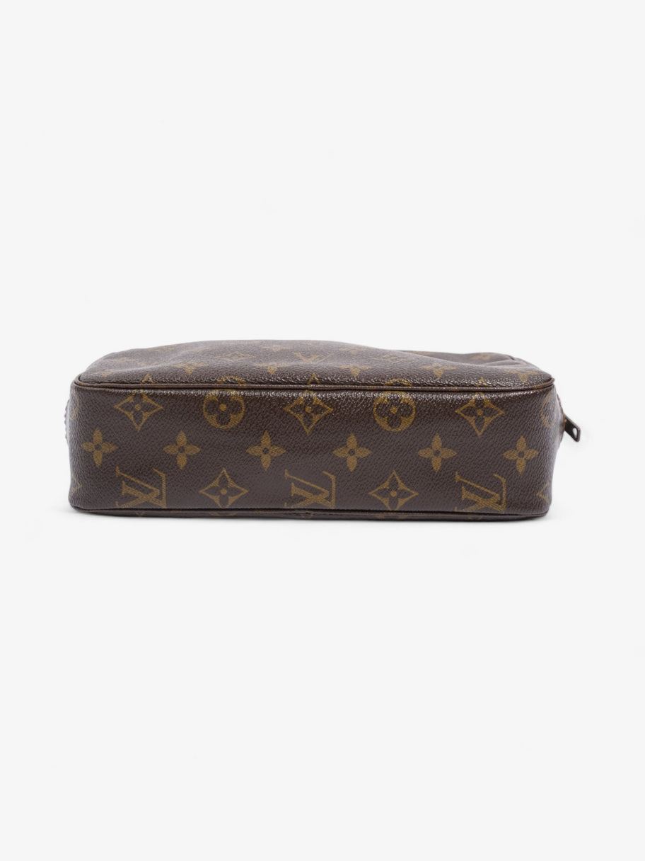 Louis Vuitton Trousse De Toilette Monogram Coated Canvas 23 Image 5